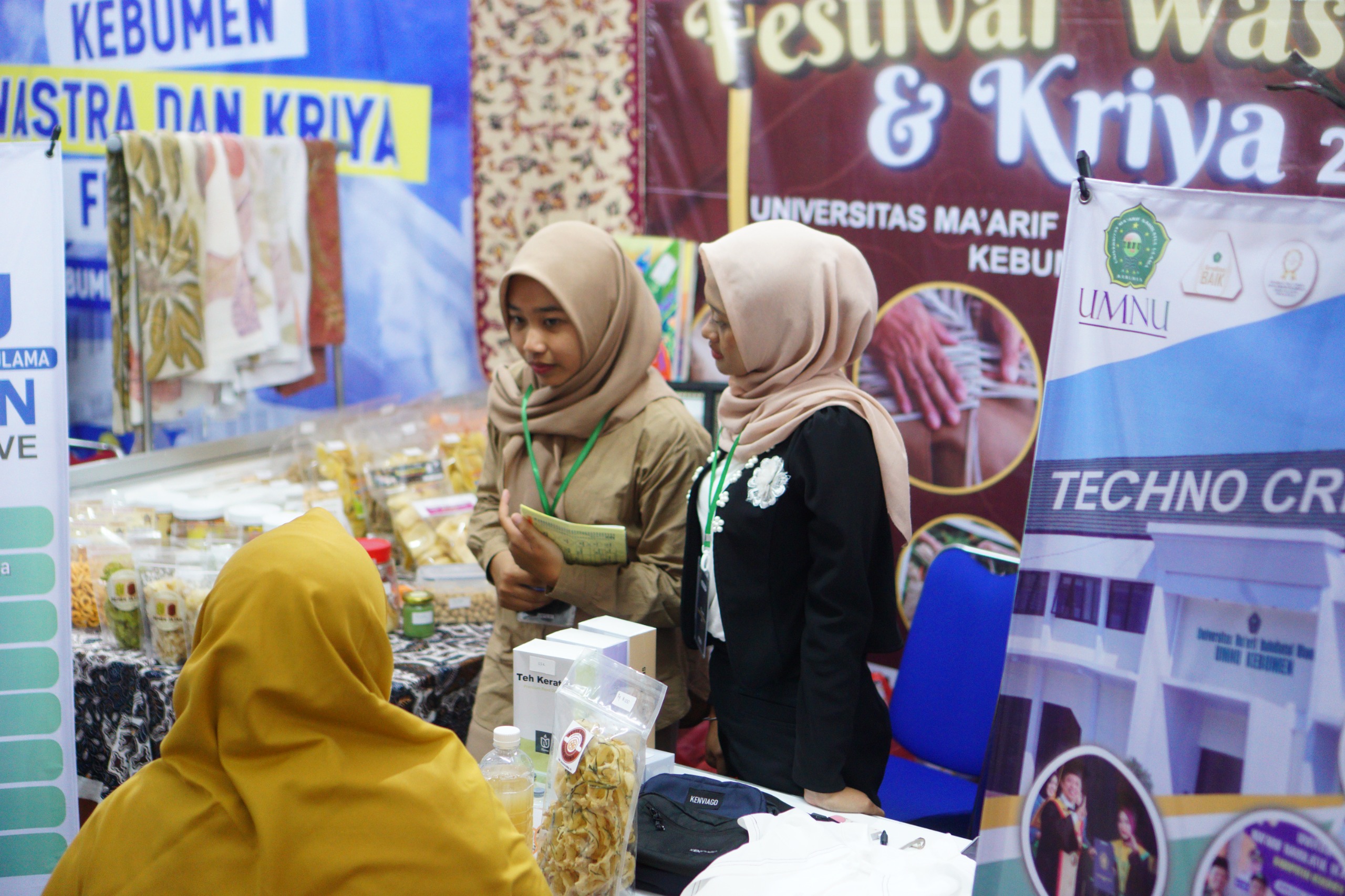 UMNU Kebumen Memeriahkan Kegiatan Kebumen Wastra & Kriya Festival 2025 Kabupaten Kebumen